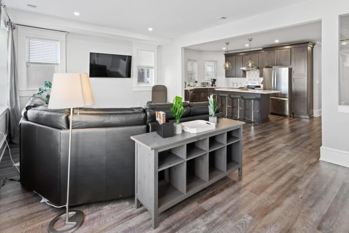 3 Beachfront Apts With 12br 6ba In Ac Holiday home Atlantic City