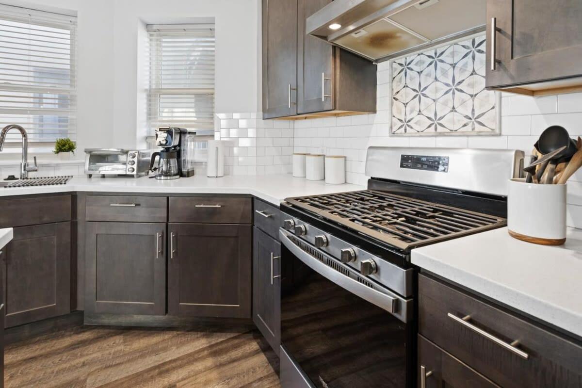 3 Beachfront Apts With 12br 6ba In Ac Holiday home