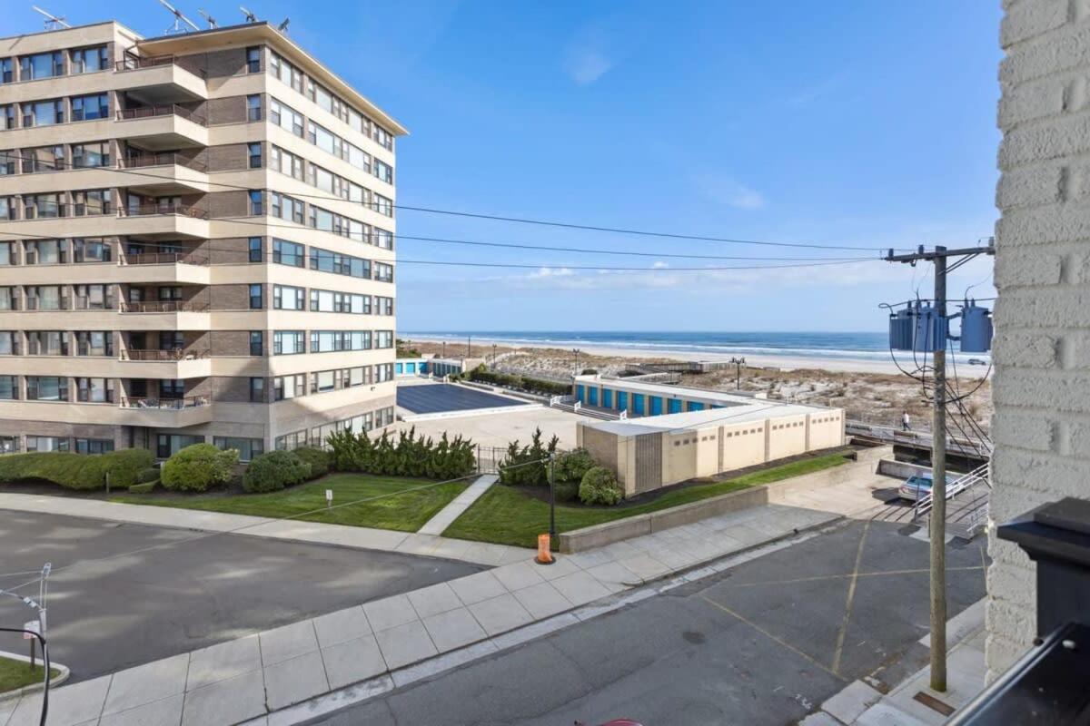 3 Beachfront Apts With 12br 6ba In Ac Atlantic City